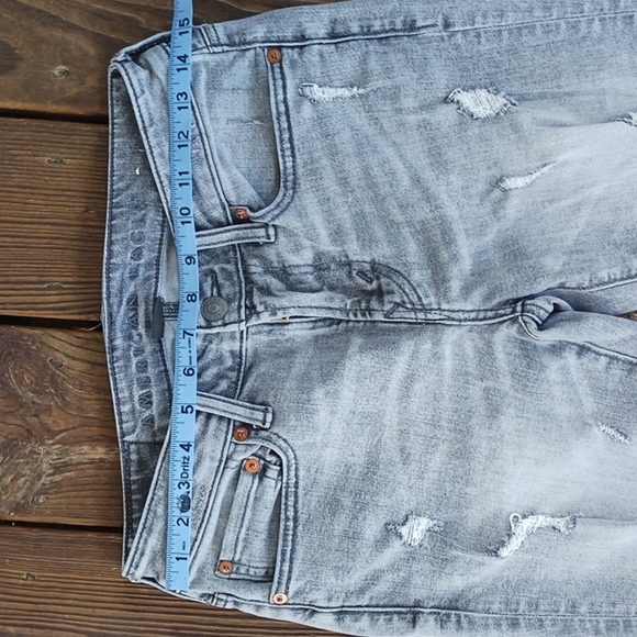 American Eagle women's gray distressed jeans size 30 x 32 - Picture 5 of 13